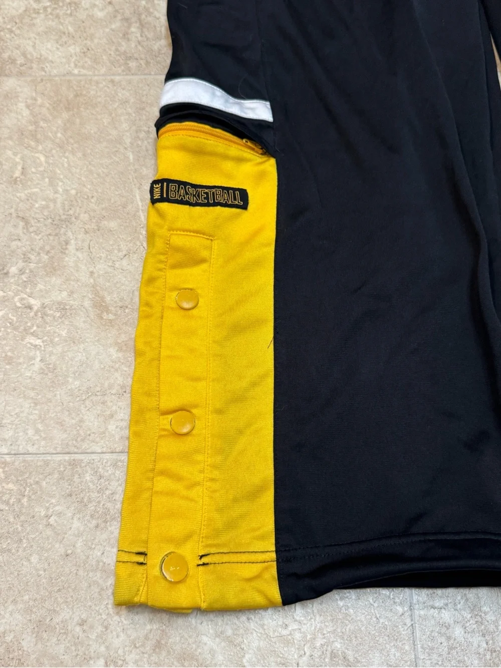 Nike Y2K Men’s Black Yellow Athletic Basketball Track Warm Up Pants Size Large